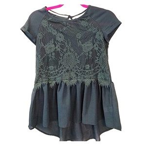 Xhilaration Emerald Green Peplum Lace Top